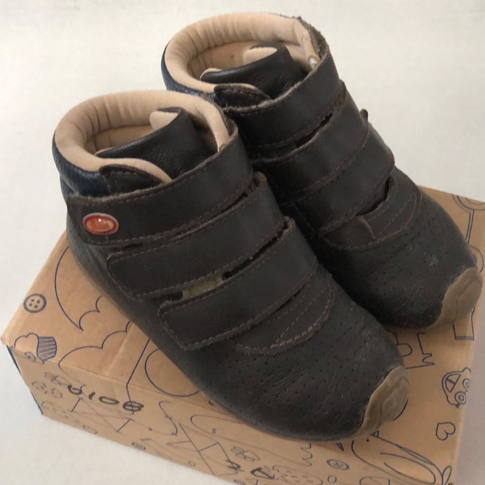 Kid’s shoes